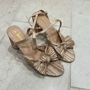Amoji brand-gold block heel, bow women’s shoes size 10
